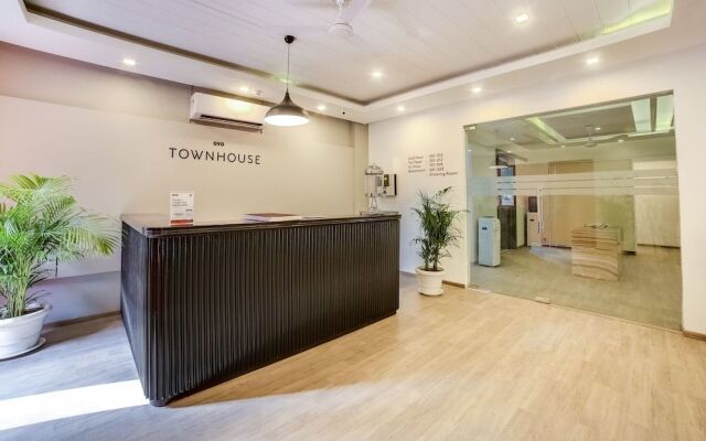 OYO Flagship 15228 South City2