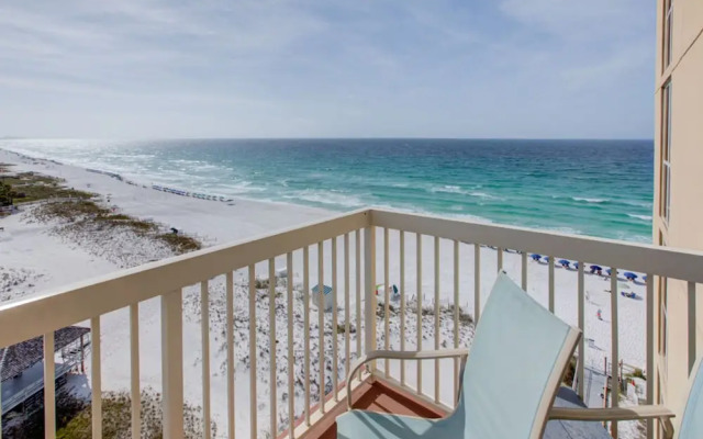 Pelican Beach Resort 1001