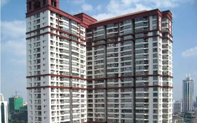 Pathumwan Resort apartment by May