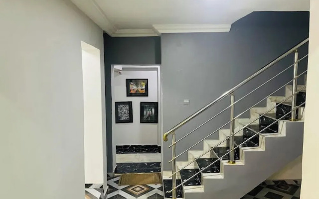 Villa Maxili Hotel and Apartment