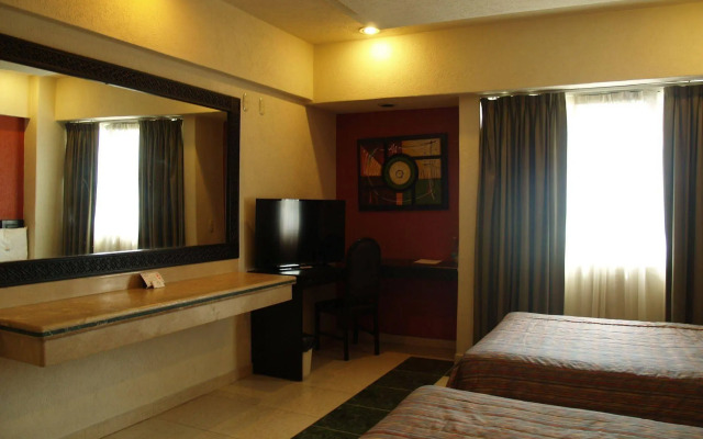 Hotel Real Del Sol – Zona Expo Industrial