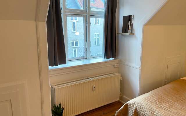 ★Stylish newly furnished 2 BR Apt - Heart of CPH★