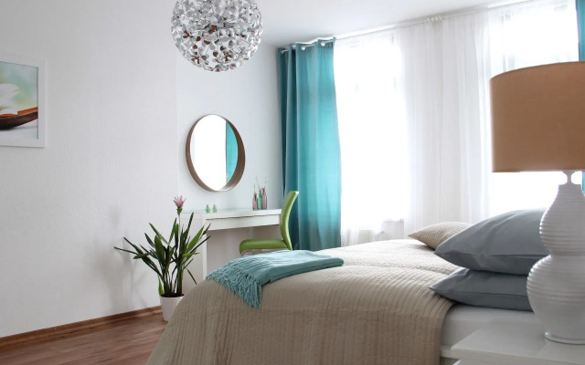 Leon Apartments