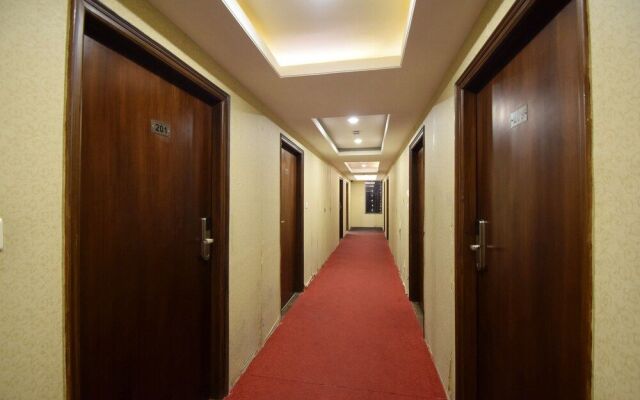 Capital O 23134 Hotel Radiant Star