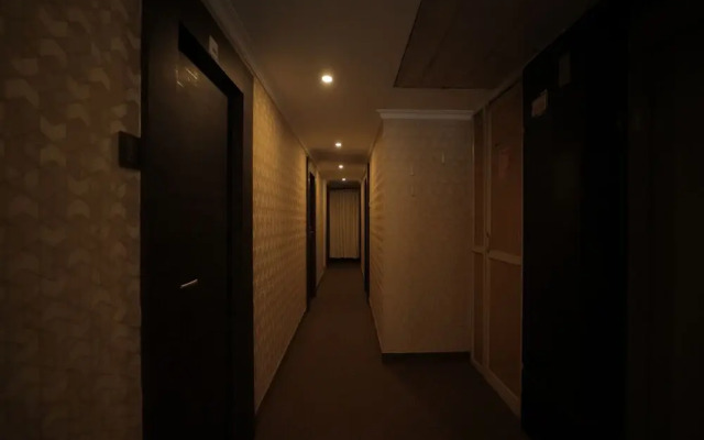 Adhava Park Inn