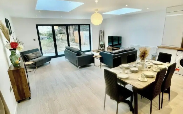 Beautiful 3 bed Apartment in Cambridge - Sleeps 7