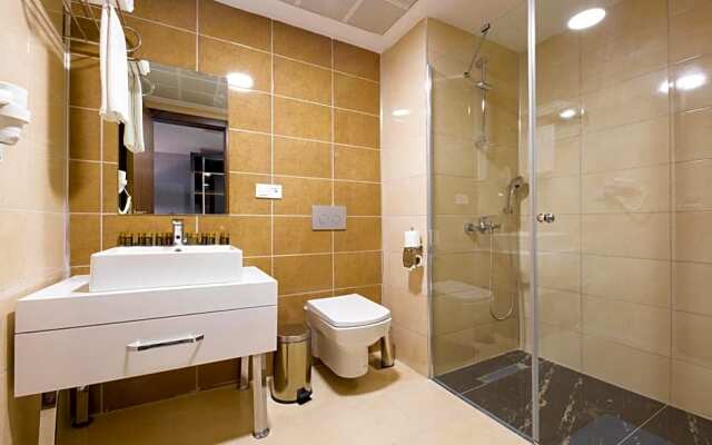 Qayser Hotel Deluxe