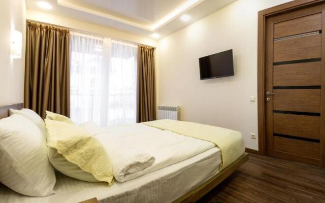 COMFY Family Suite, 4 seasons F1, New Gudauri