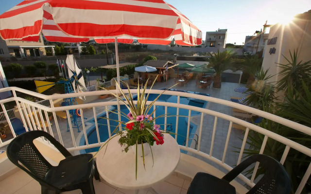 Cosmi Apartments by Estia