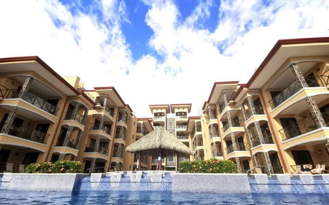 Beachfront Jaco Condos - Fully Equipped - 6 Pax