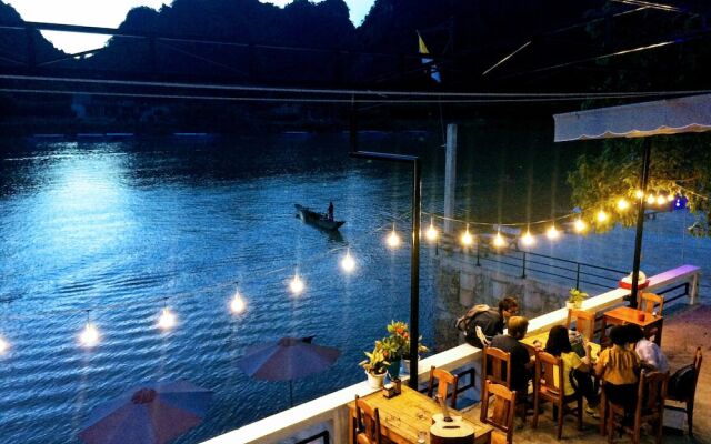Funny Monkeys Homestay