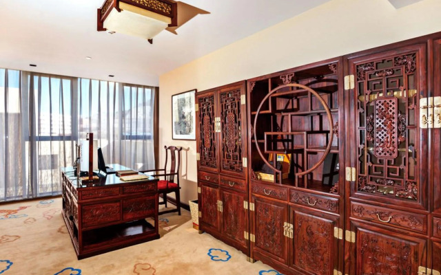 Imperial Palace Hotel