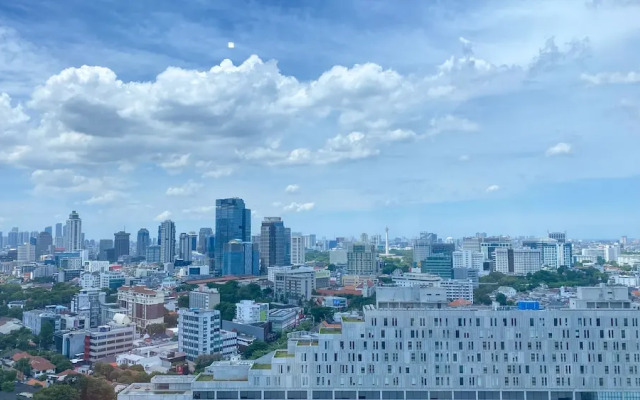Strategic And Comfy Studio Menteng Park Apartment