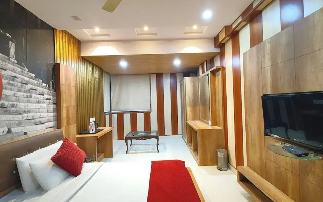 Hotel Gautam Grand Varanasi