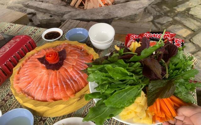 Sapa Jungle Pub  Homestay
