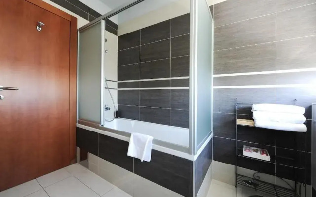 Sunset Penthouse Apartment with Hot Tub