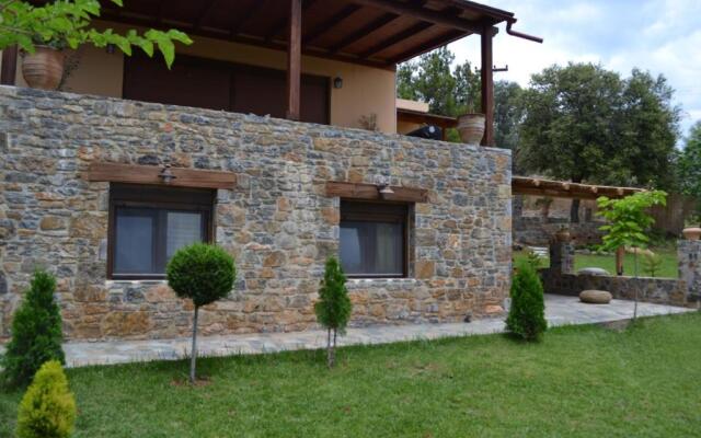 Evia Family House