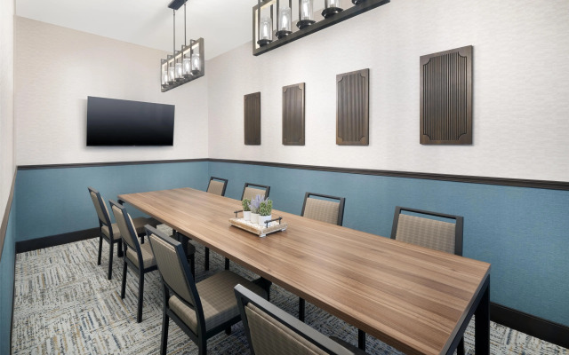 Best Western Plus Frontier Inn