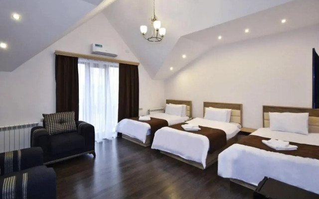 Patriott Hotel