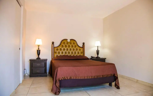 Hotel Cosmos Don Carlos