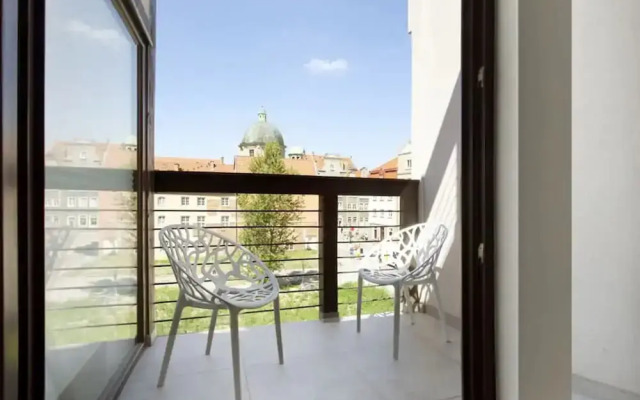 Sweet Suite Apart