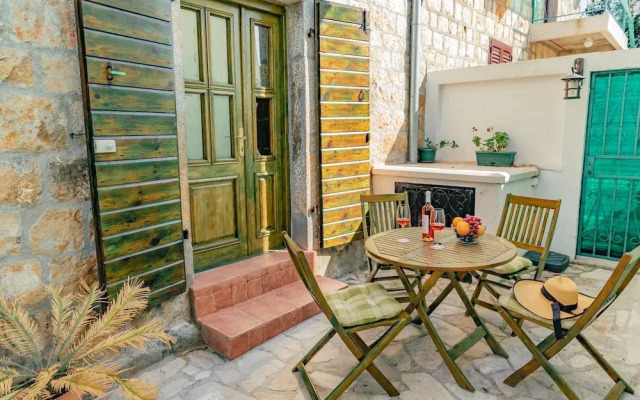 Apartment Bigovo Veljic-jaz