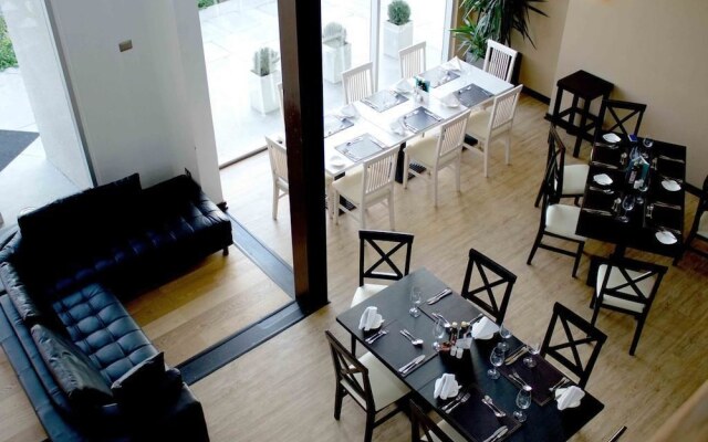 Open Hotel