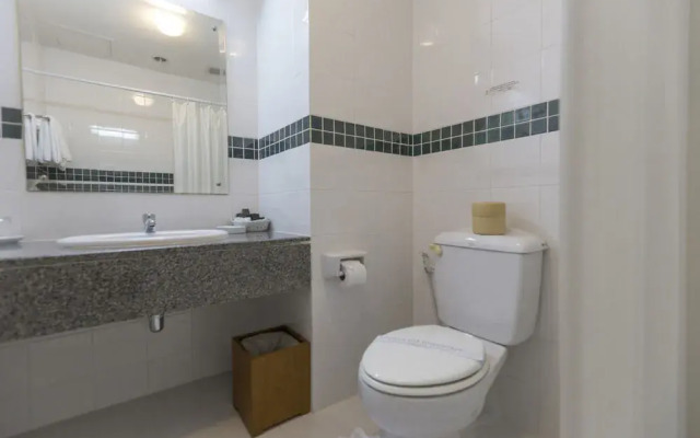 Kameo House Serviced Apartments Sriracha
