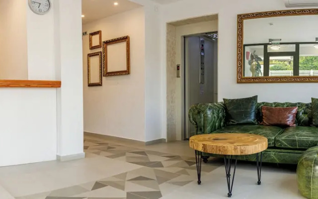 JI Hotel