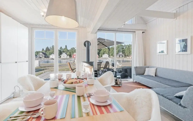 Stunning Home in Zerpenschleuse With 2 Bedrooms and Wifi