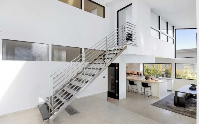 Kings Road West Hollywood Luxury Pool, Views, Firepit, Modern Design