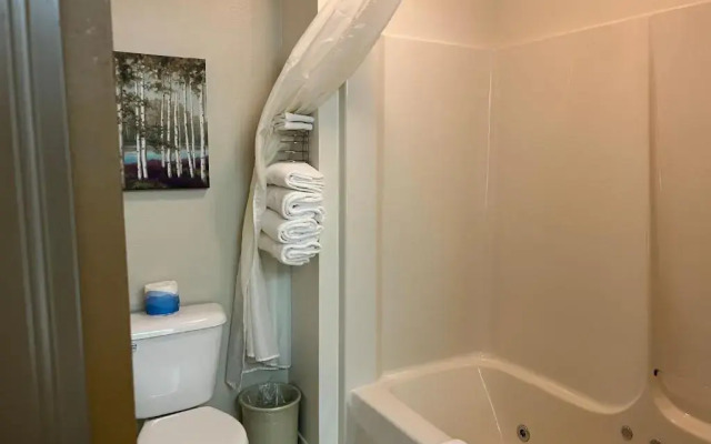 Boulder Bear Motor Lodge