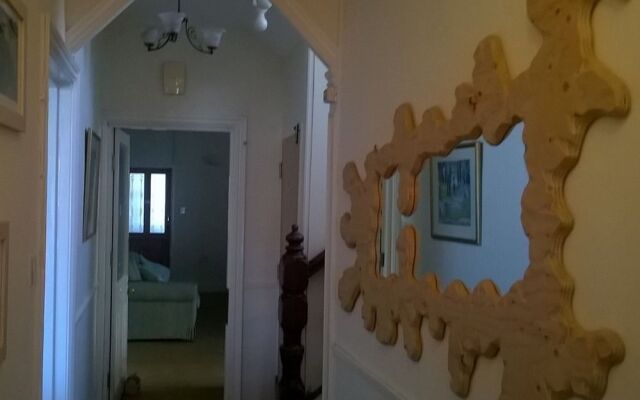 Ravensbury Hotel