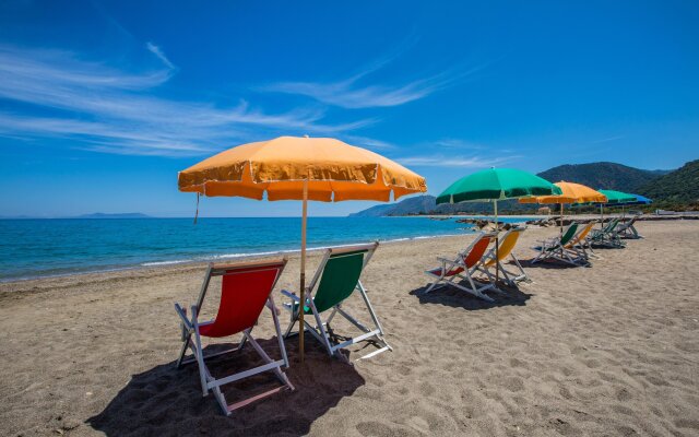 Testa di Monaco Natural Beach