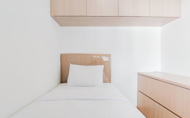 Spacious And Homey Living 3Br At Sky House Bsd Apartment