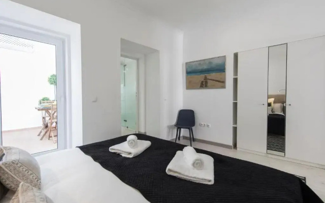 Principe Real Elegant flat with terrace