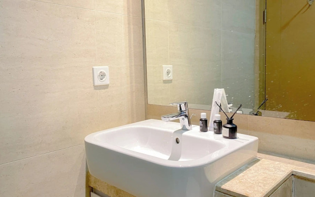 Nice And Restful Studio At Gold Coast Apartment