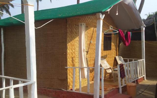 Kashinath Beach Huts