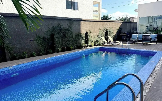CozyDeluxe Studio Apt in East Legon
