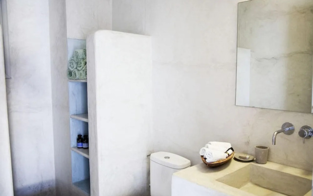 Seafront Villa Paros 3 Bedroom Luxury Villa With Pool