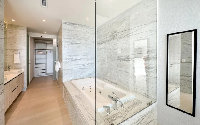 New 3BR Ground Floor Las Palomas Condo