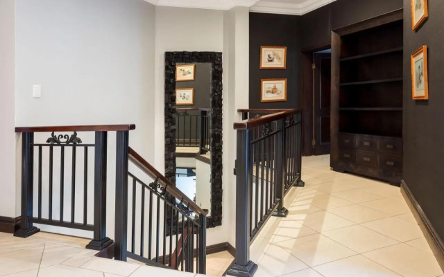 9 The Pin – Zimbali 6 Bedroom