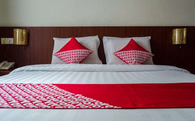 OYO 775 Aviari Hotel