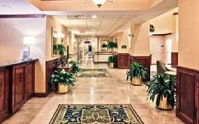Holiday Inn Express And Ste Midwest City