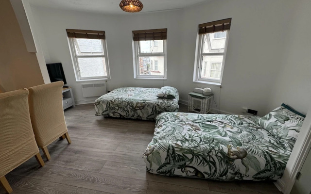 Purbeck Inn Apartment in Bournemouth Town Centre