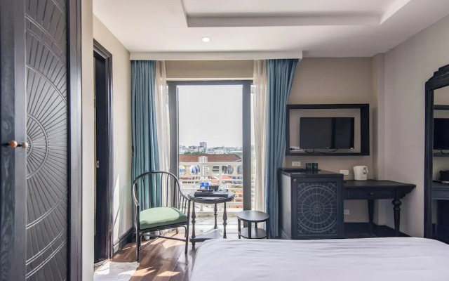 22 Land 52 Ngo Huyen Hotel & Spa