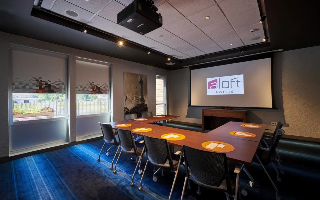 Aloft Cleveland Airport