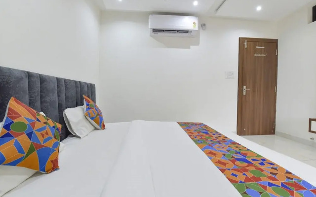 Fabhotel Grand Vista