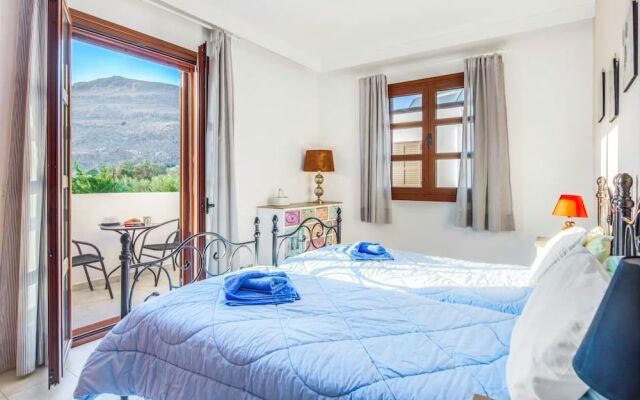 Lindos Sapphire