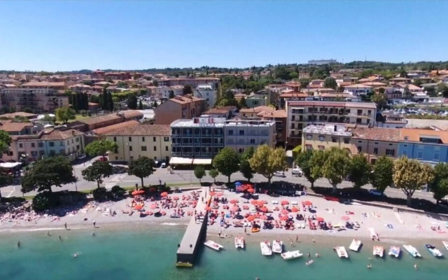 Hotel Riviera